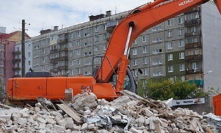 Вывоз строительного мусора с участка в Лянторе недорого от 1582 руб. | 2Землекопа-Лнт